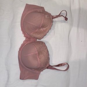 NWOT 30E Fredericks of Hollywood Bra